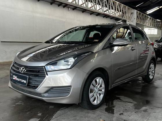 HYUNDAI HB20 1.6 COMFORT STYLE 16V FLEX 4P AUTOMÁTICO